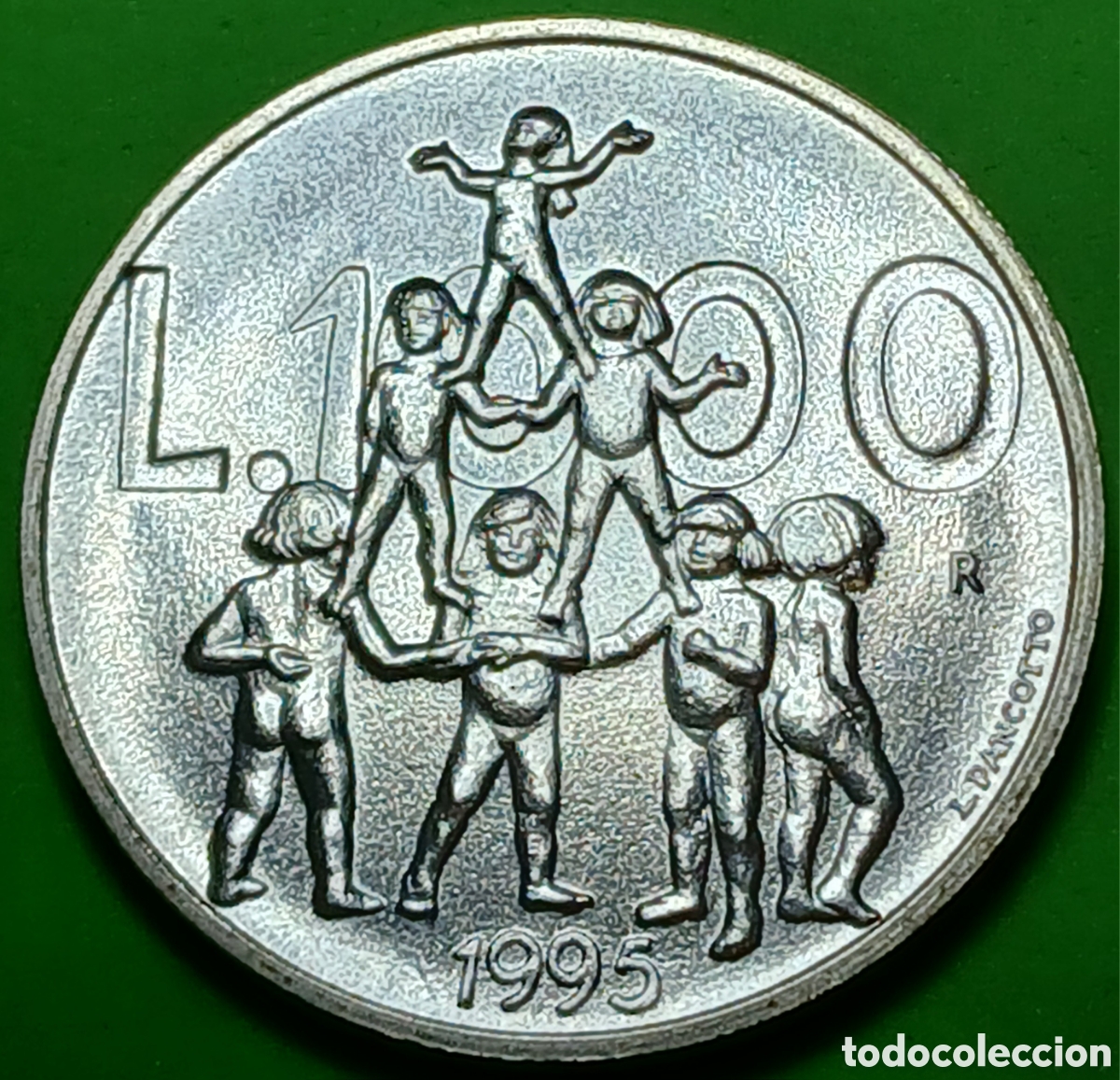 Monedas antiguas de Europa: San Marino 1000 liras 1995 km#331 Pir&aacute;mide de Ni&ntilde;os/ poco com&uacute;n/ plata.