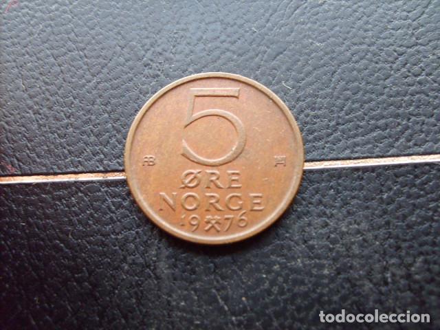 Monedas antiguas de Europa: * NORUEGA 5 ORE 1976