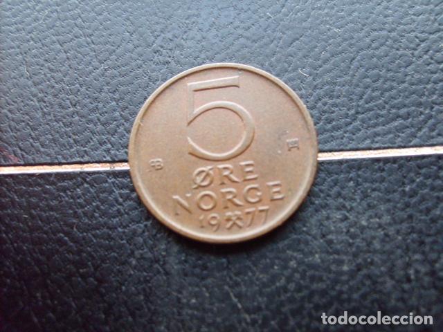 Monedas antiguas de Europa: * NORUEGA 5 ORE 1977