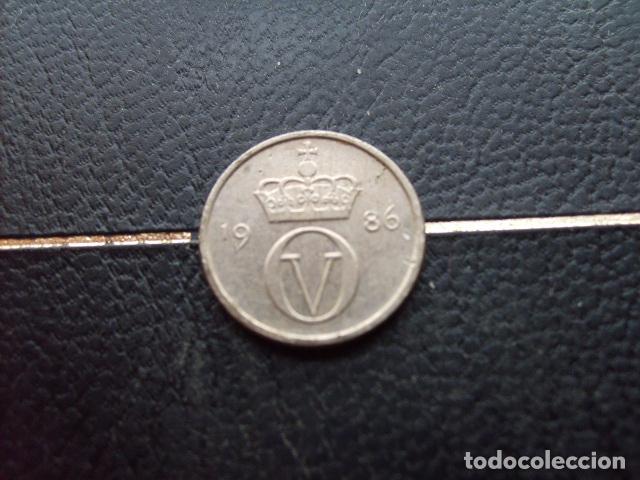Monedas antiguas de Europa: * NORUEGA 10 ORE 1986