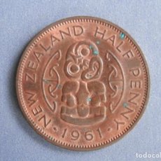 Monedas antiguas de Oceanía: NUEVA ZELANDA MONEDA HALF 1/2 PENNY AÑO 1961 CONSERVACIÓN = BC-. Lote 235346280