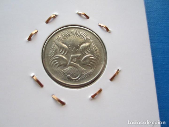 Monedas antiguas de Ocean&iacute;a: moneda de Australia de 5 centavos de 1981 SC- - Foto 2
