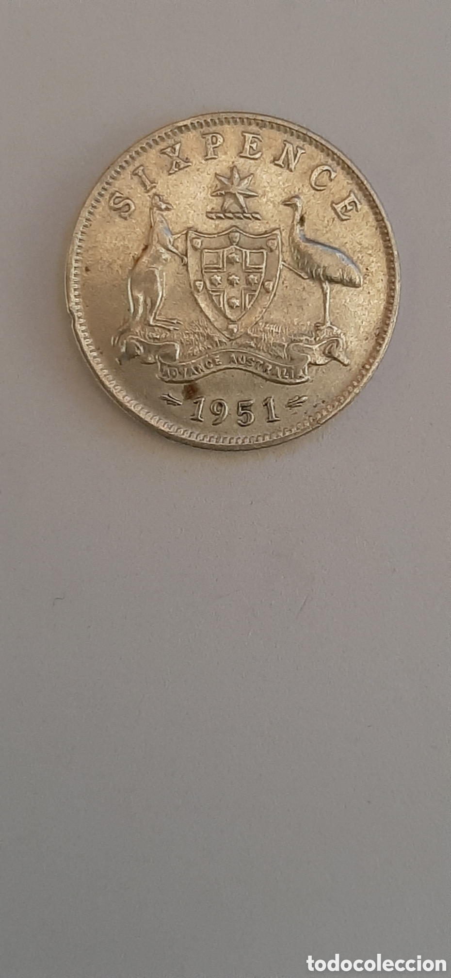 Monedas antiguas de Ocean&iacute;a: AUSTRALIA 6 PENCE DE PLATA 1951 - Foto 2