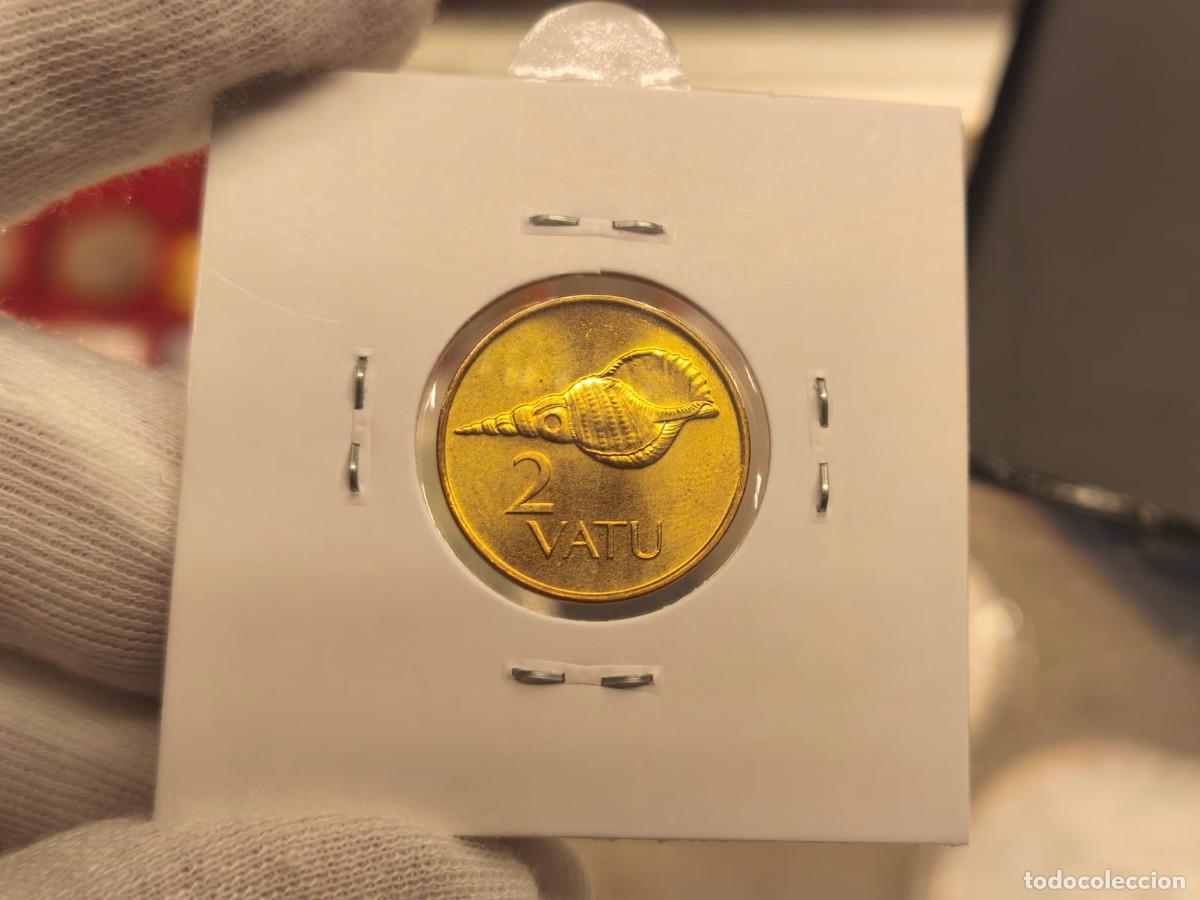 Monedas antiguas de Ocean&iacute;a: Vanuatu 2 Vatu 2002 Km 4 - Foto 2