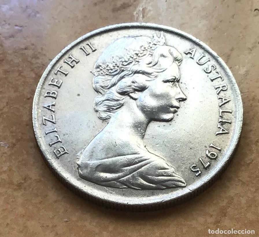 Monedas antiguas de Ocean&iacute;a: 10 centavos de Australia. A&ntilde;o 1975 - Foto 2