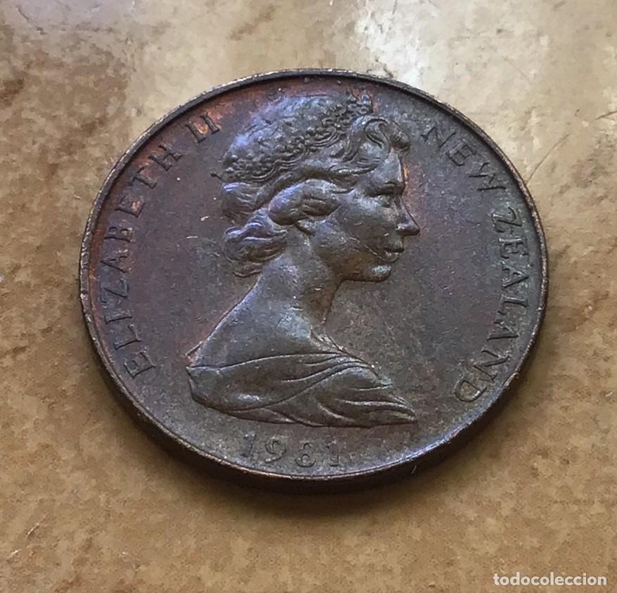 Monedas antiguas de Ocean&iacute;a: 2 centavos de Nueva Zelanda. A&ntilde;o 1981 - Foto 2