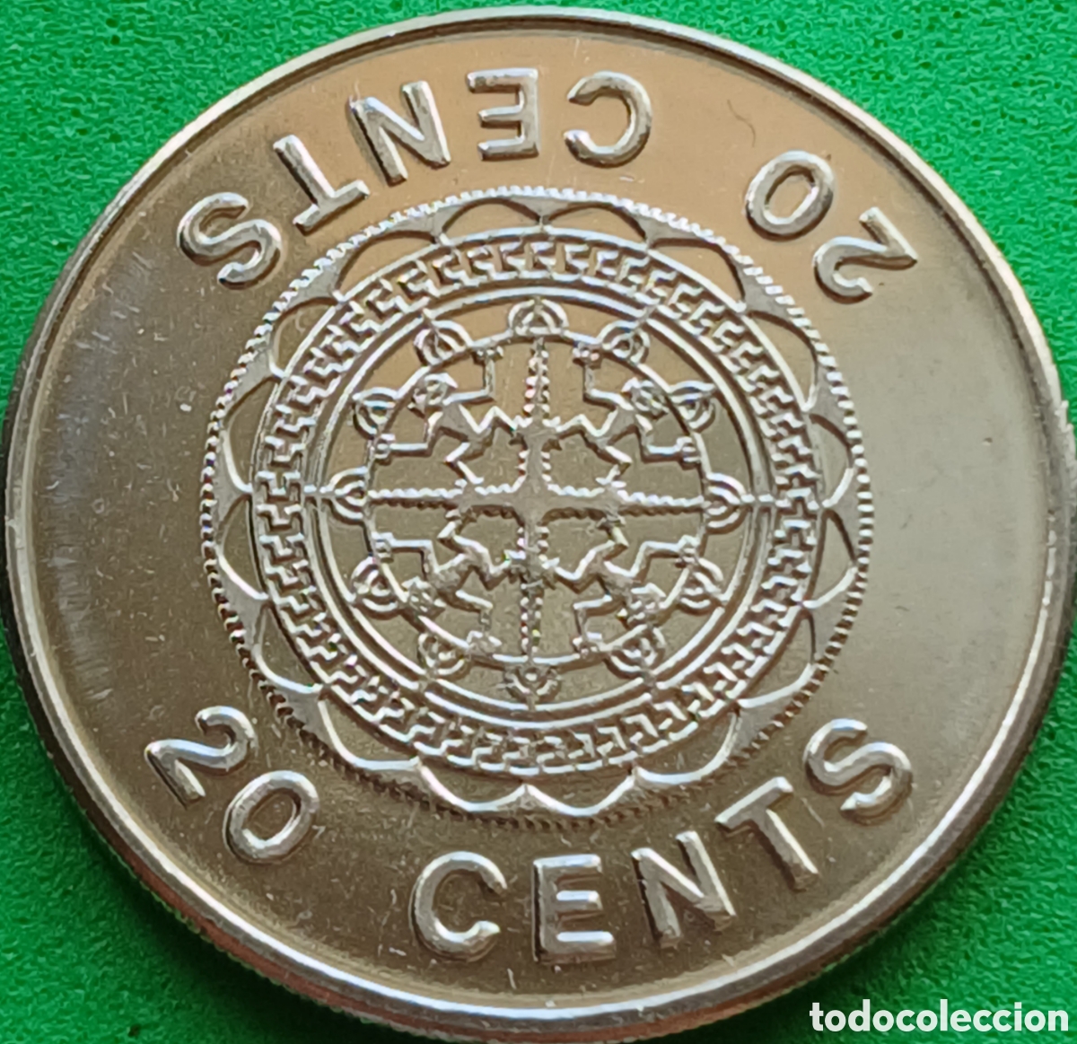 Monedas antiguas de Ocean&iacute;a: Islas Salom&oacute;n 20 cents 2005 km#28