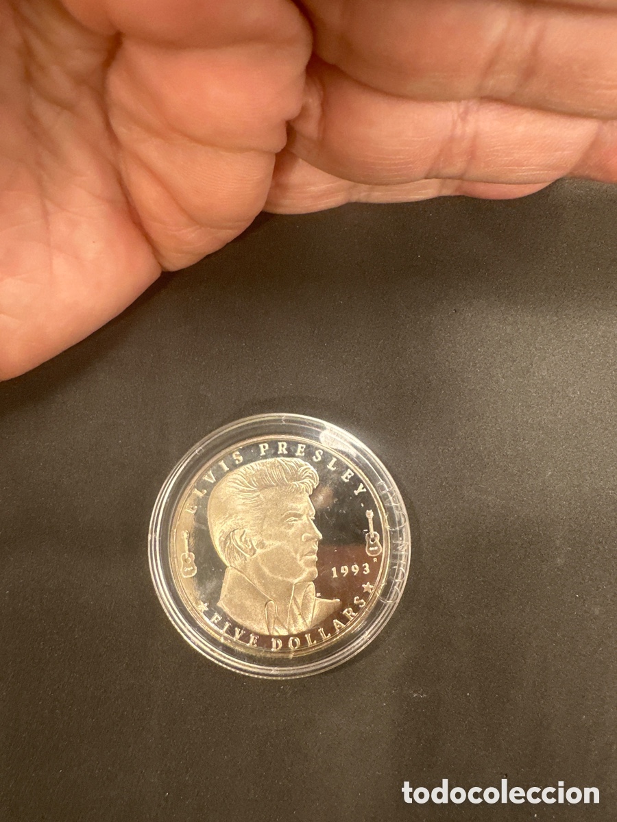 Monedas antiguas de Ocean&iacute;a: Moneda de las Islas Marshall de 5 Dollars &ldquo; Elvis Presley &ldquo; a&ntilde;o 1993 calidad proof.
