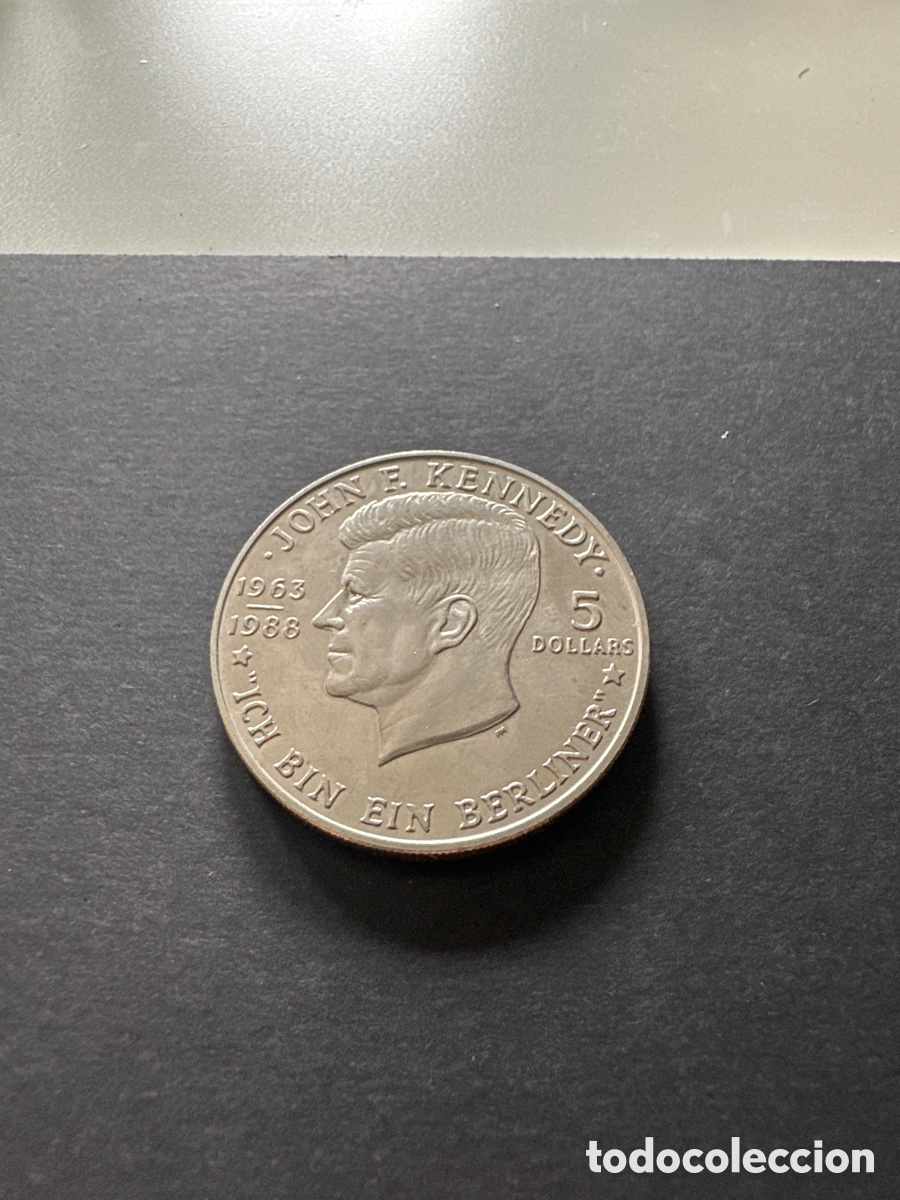 Monedas antiguas de Ocean&iacute;a: Moneda de Niue de 5 dollars a&ntilde;o 1988 Busto de Kennedy sin circular