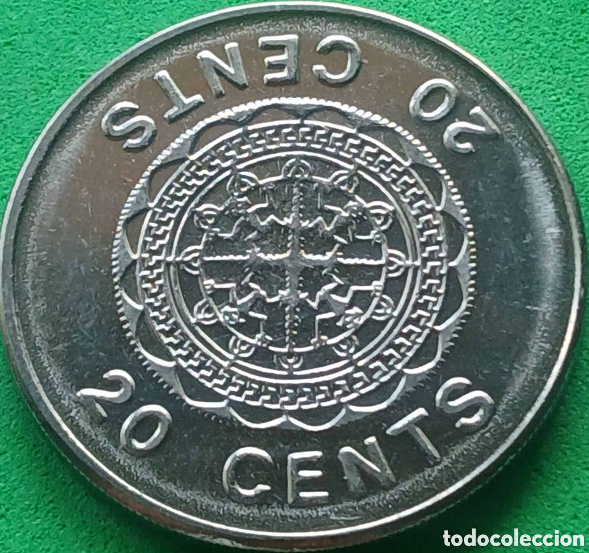Monedas antiguas de Ocean&iacute;a: Islas Salom&oacute;n 20 cents 2005 km#28
