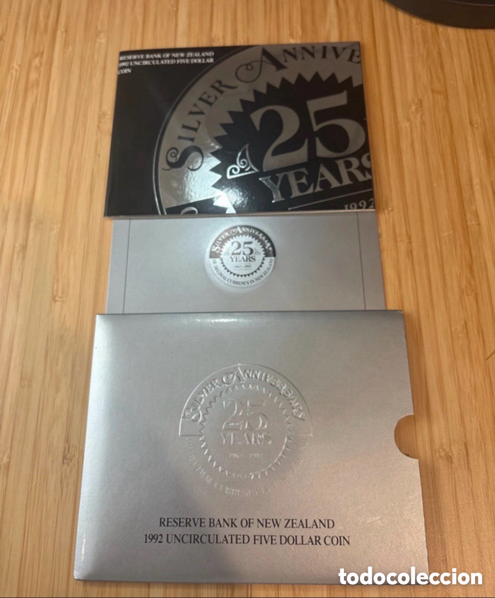 Monedas antiguas de Ocean&iacute;a: Moneda 25 years Anniversary, 5 d&oacute;lares Nueva Zelanda