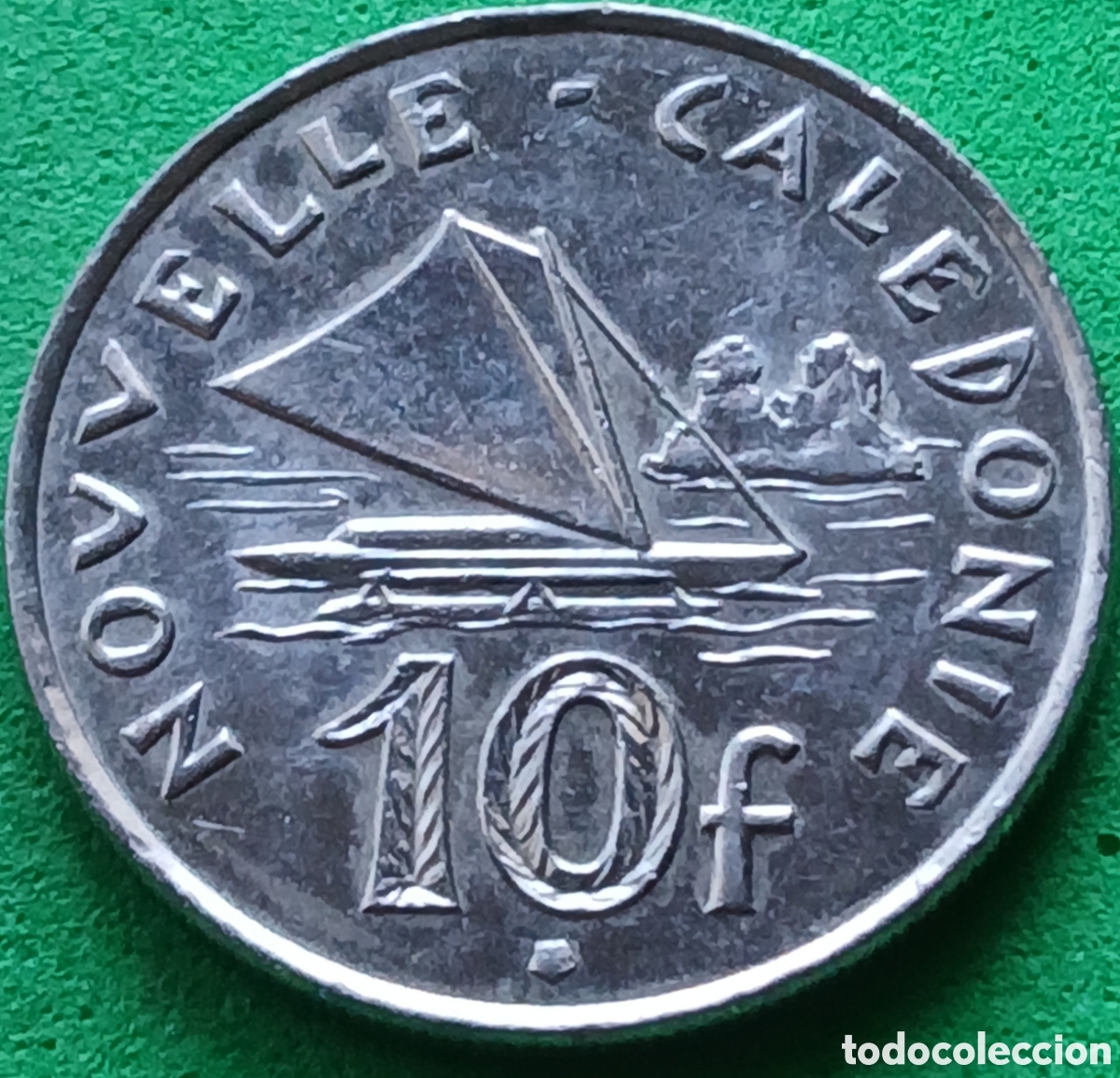 Monedas antiguas de Ocean&iacute;a: Nueva Caledonia 10 francos 2004 km#11 ESCASA