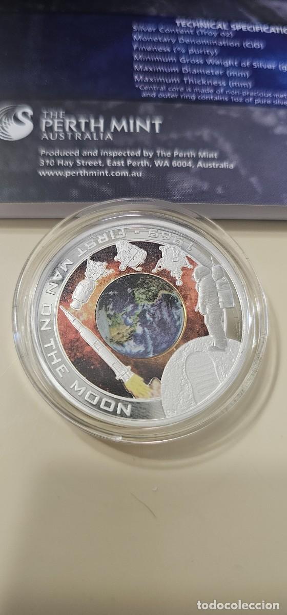 Old Coins of Oceania: Preciosa lobeda 1 dolar plata llegada del hombre a la luna 2009