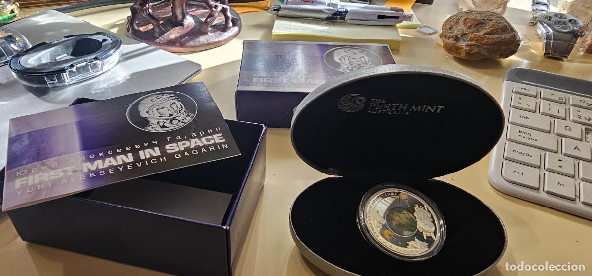 Monedas antiguas de Ocean&iacute;a: Primer hombre en el espacio 1 dolar plata 2008
