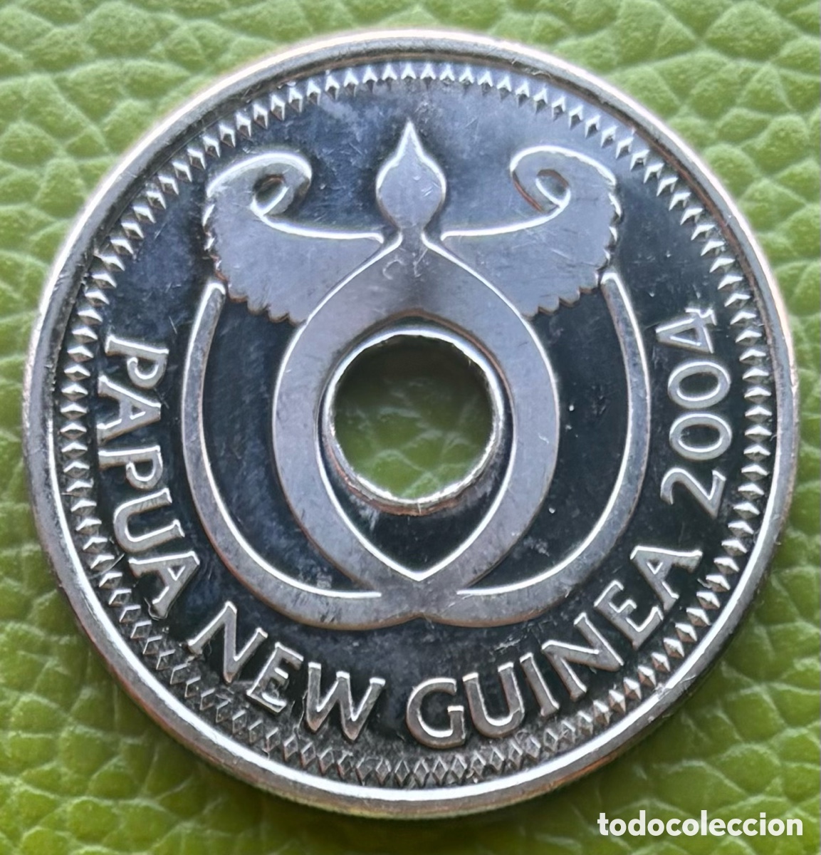 Monedas antiguas de Ocean&iacute;a: PAPUA NUEVA GUINEA. UN KINA. 2004. COCODRILOS.