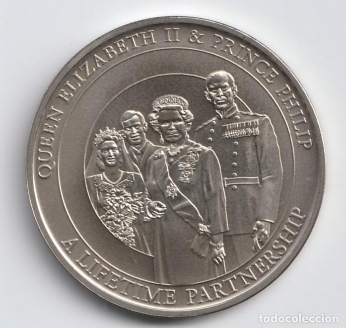 Monedas antiguas de Ocean&iacute;a: Islas Cook 1 d&oacute;lar, Reina Isabel II y Pr&iacute;ncipe Felipe 2011