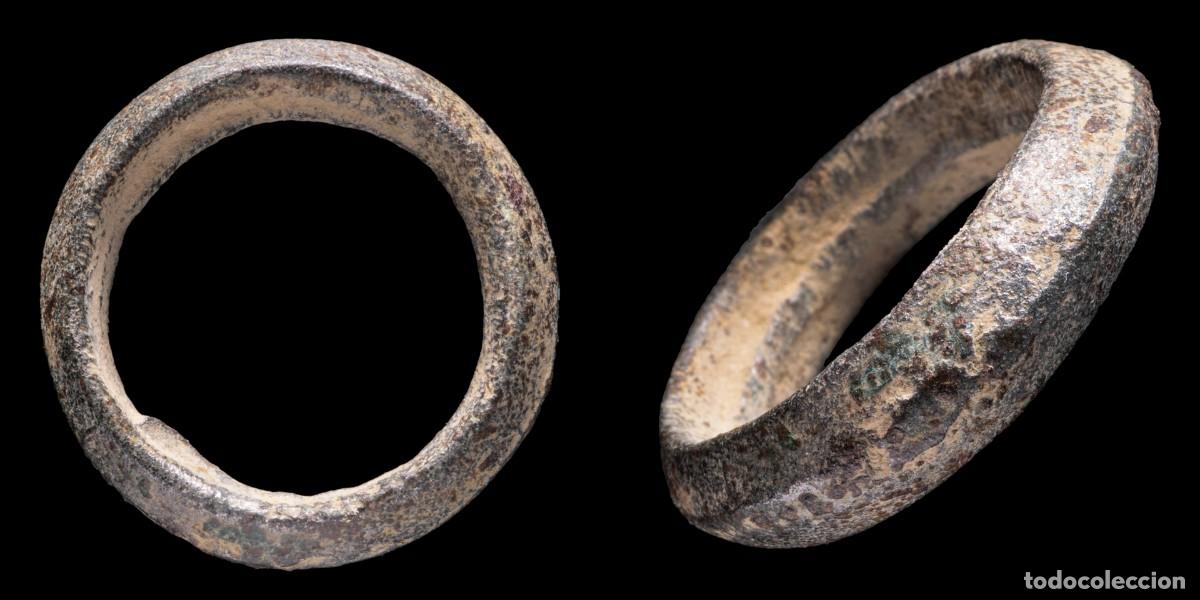 Monedas antiguas: Ancient Bronze Precoin, Ring Shape - 27 mm / 10,53 gr. - Foto 1