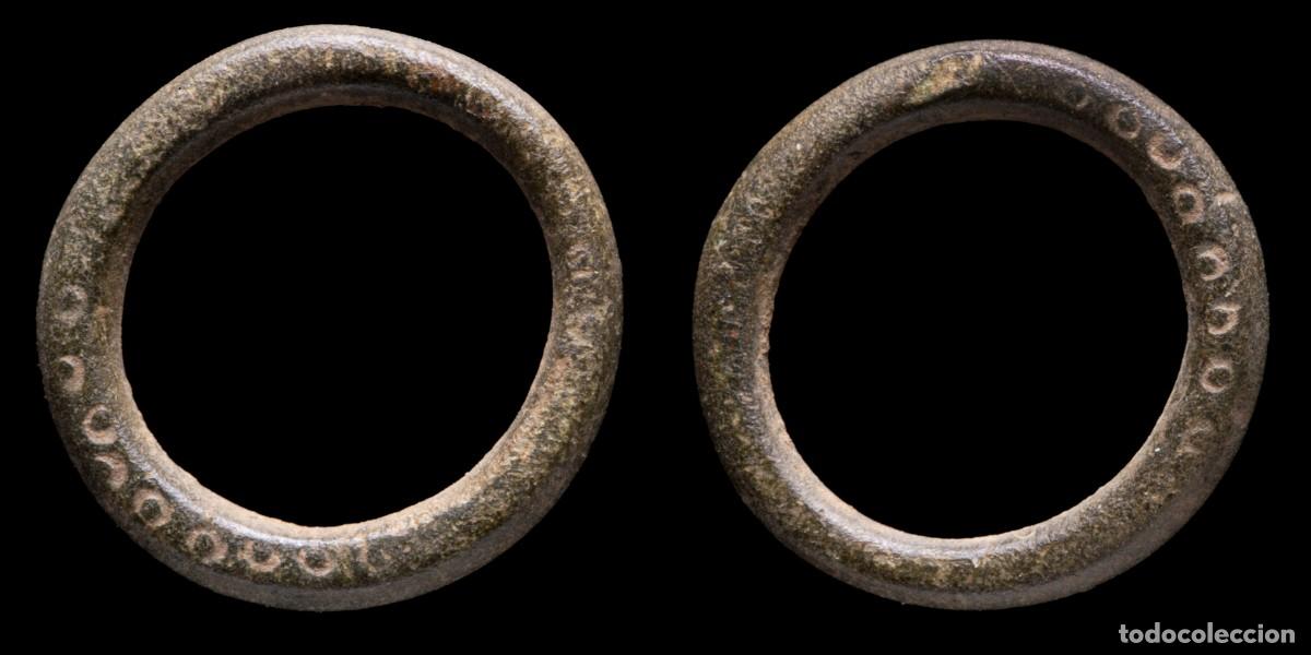 Monedas antiguas: Ancient Bronze Precoin, Decorated Ring Shape - 20 mm / 2,34 gr.