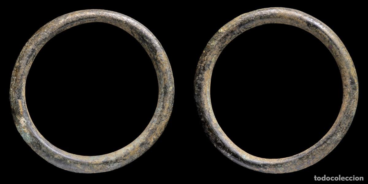 Monedas antiguas: Ancient Bronze Precoin, Ring Shape - 51 mm / 22,57 gr.