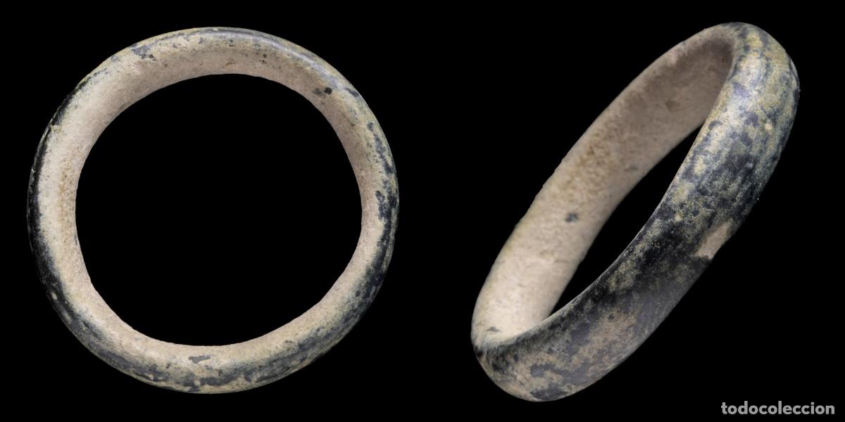 Monedas antiguas: Ancient Bronze Precoin, Ring Shape - 38 mm / 21,18 gr.