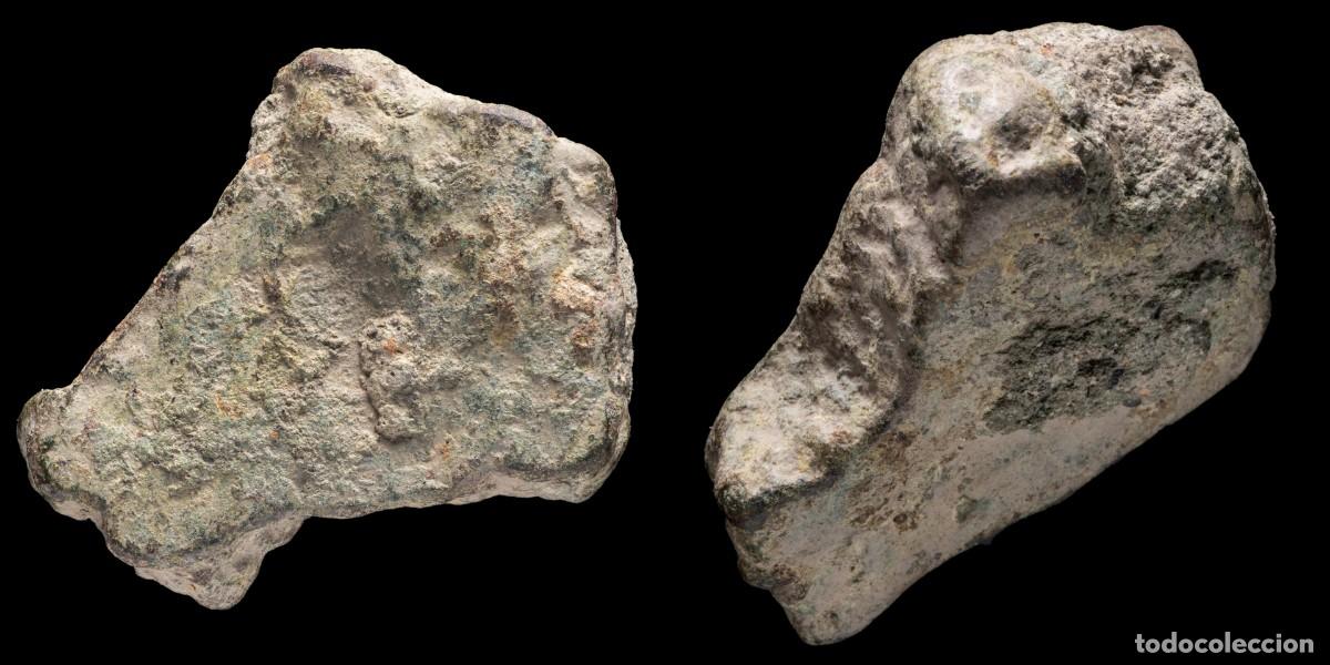 Monedas antiguas: Ancient Bronze Precoin, Irregular Ingot Shape - 45 mm / 94,60 gr.