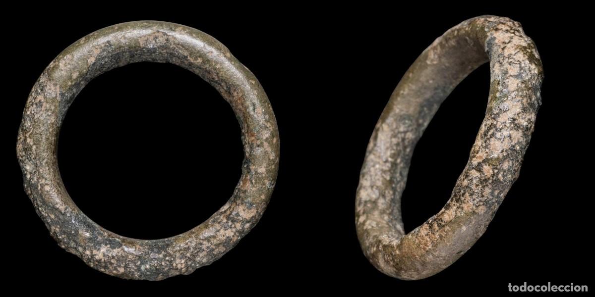 Monedas antiguas: Ancient Bronze Precoin, Ring Shape - 25 mm / 6,18 gr.