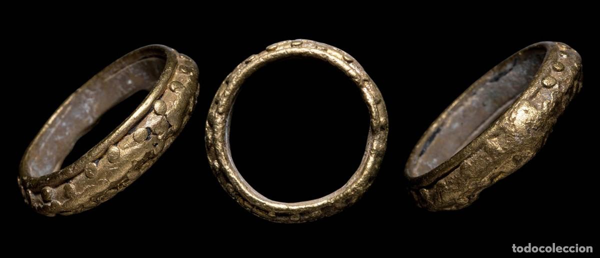 Monedas antiguas: Ancient Bronze Precoin, Decorated Ring Shape - 23 mm / 4,48 gr.
