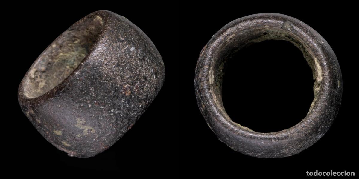 Monedas antiguas: Ancient Bronce Precoin, Ring Shape - 12 mm / 3,01 gr.