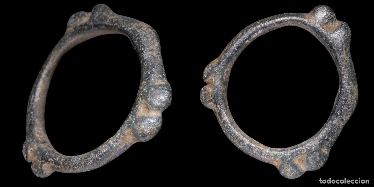 Monedas antiguas: Ancient Bronze Precoin, Decorated Ring Shape - 25 mm / 3,05 gr.