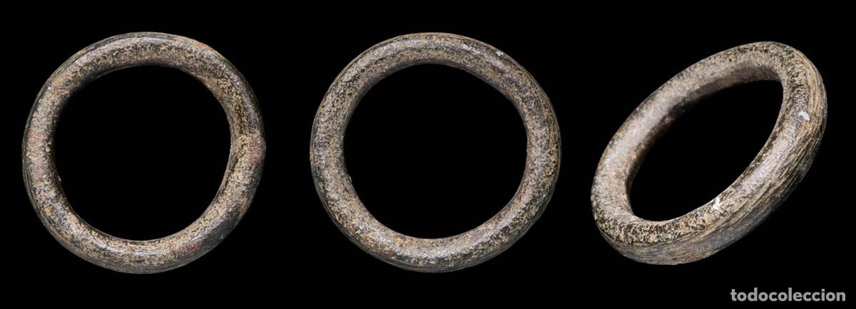 Monedas antiguas: Ancient Bronze Precoin, Ring Shape - 26 mm / 7,73gr. - Foto 1