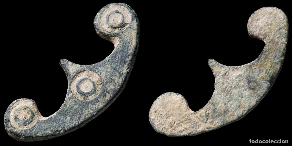 Monedas antiguas: Ancient Bronze Precoin, Palmette Shape - 29 mm / 2,74 gr.