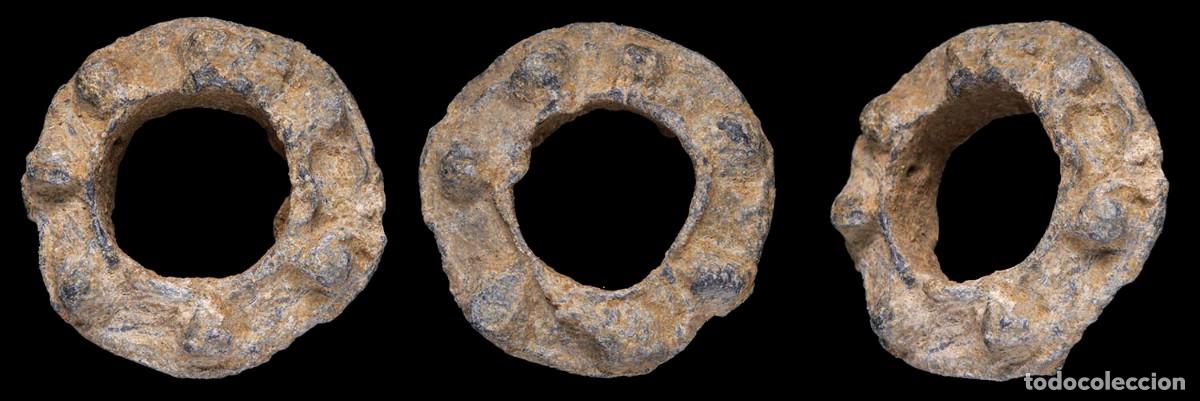 Monedas antiguas: Ancient Lead Precoin, Decorated Ring Shape - 21 mm / 8,45gr.