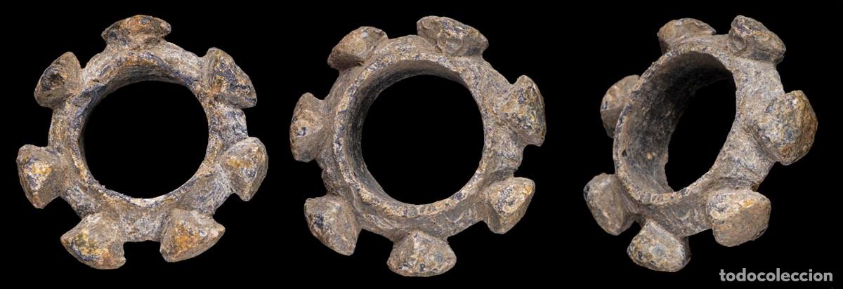Monedas antiguas: Ancient Lead Precoin, Decorated Ring Shape - 19 mm / 6,06 gr.