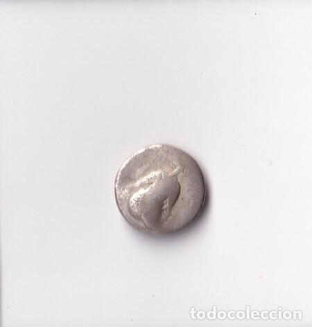 Monedas antiguas: RODAS. Dracma de plata. (250-150 a.C.) Anverso: Una cabeza frontal muy gastada