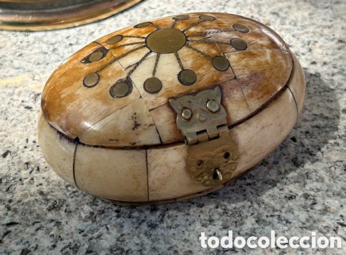 Monedas antiguas: CAJA EN HUESO. FINALES SIGLO XX