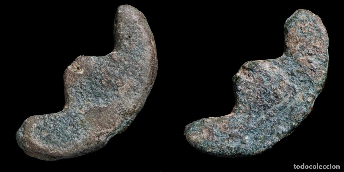 Monedas antiguas: Ancient Bronce Precoin, Palm Shape - 24 mm / 3,06 gr.
