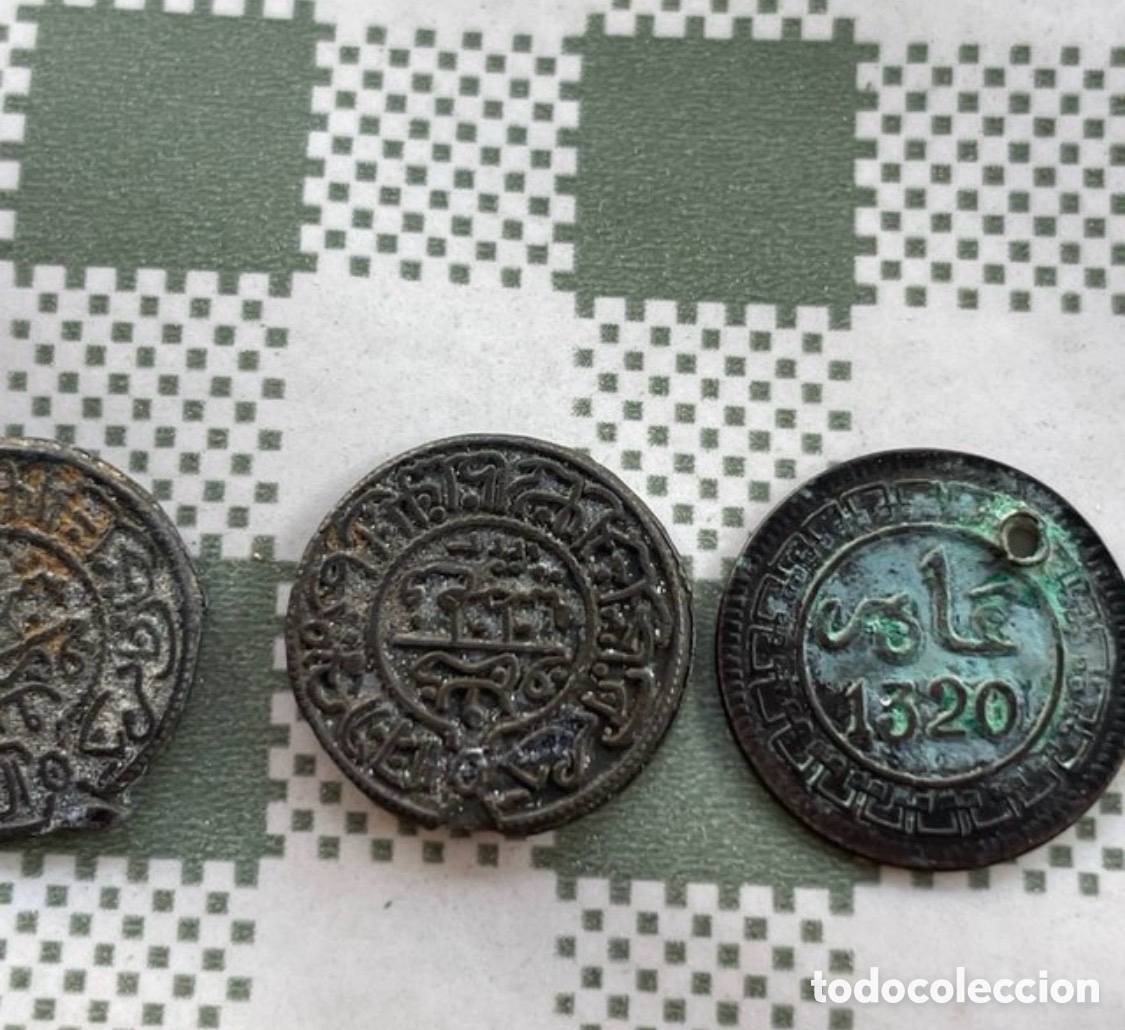 Monedas antiguas: Lote 7 monedas antiguas y amuleto - Foto 4