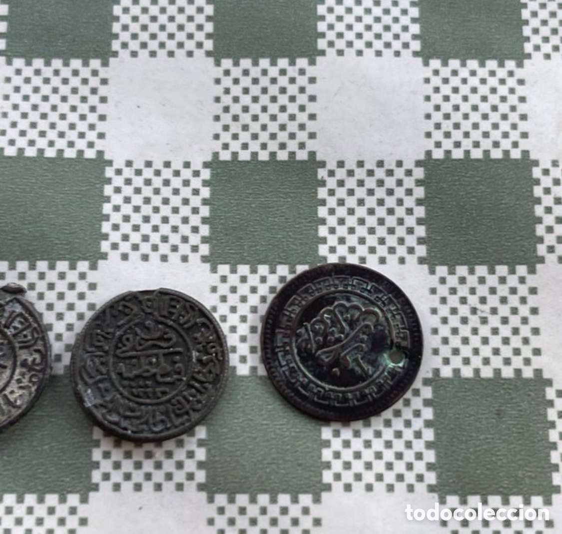 Monedas antiguas: Lote 7 monedas antiguas y amuleto - Foto 8
