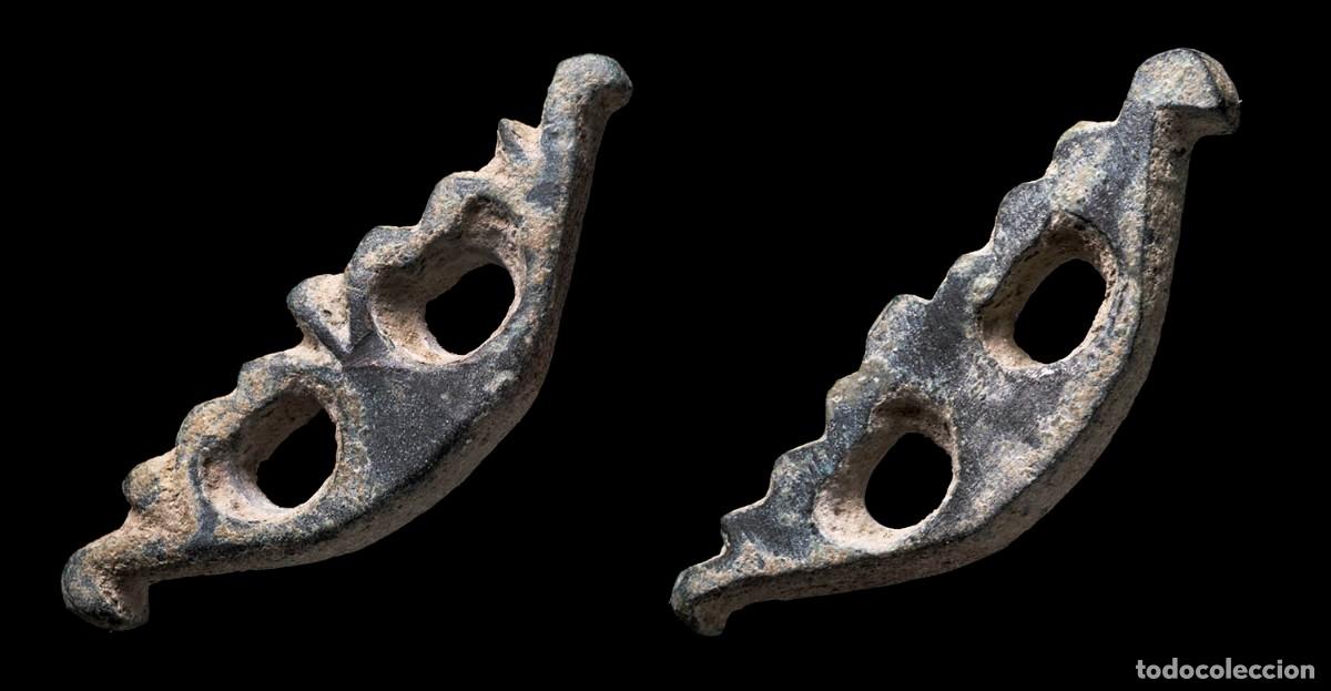 Monedas antiguas: Ancient Bronce Precoin, Palm Shape - 39 mm / 10,01 gr.