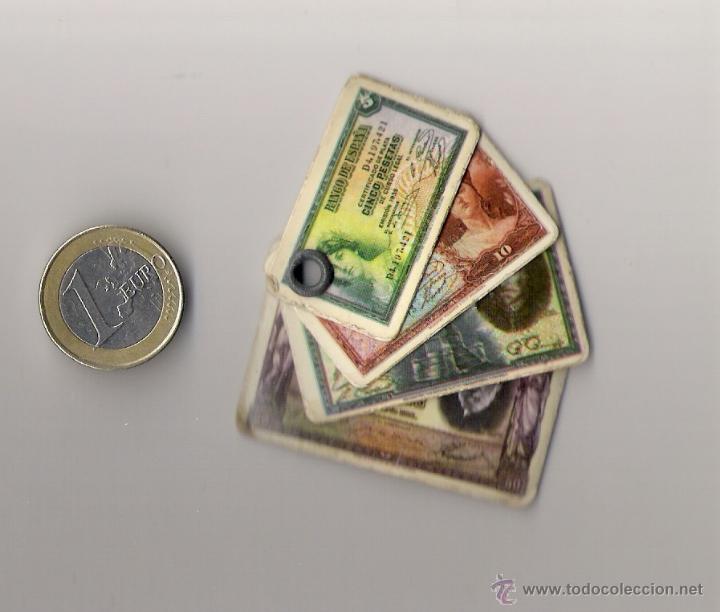 Monedas con errores: LLAVERO DE BILLETES DE 5, 10,25Y 50 PTAS - Foto 1