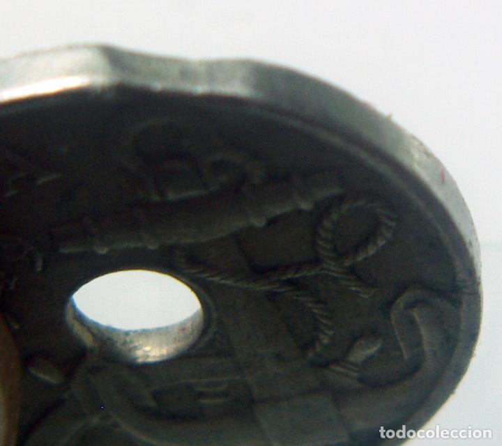 Monedas con errores: ESTADO ESPA&Ntilde;OL 50 CENTIMOS 1949 *53 ERROR EN EL BORDE - Foto 2