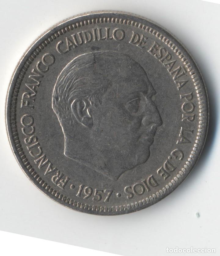 Monedas con errores: ESTADO ESPAÑOL 5 PESETAS 1957 *-8 SOLO DOS PLUMAS EN ALA. - Foto 2 - 93818130