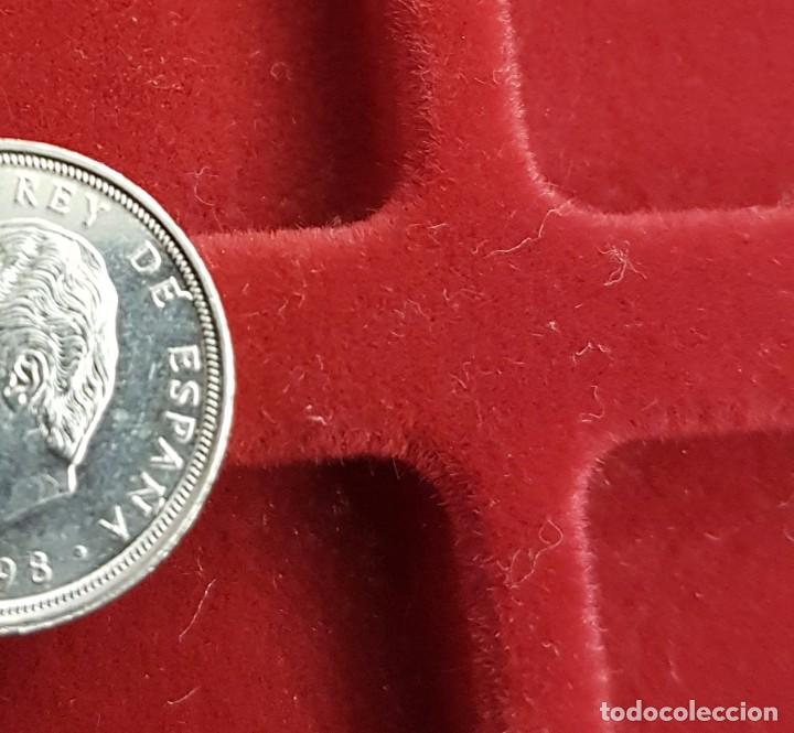 Monedas con errores: Espa&ntilde;a Error 10 Pesetas 1998 Km 1012 Tilde en la &Eacute; Sc Unc - Foto 1