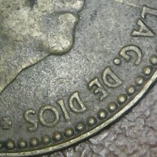 Monedas con errores: * ERROR * 1 PTA 1966-67 . CUÑO PARTIDO EXCESO DE METAL (DOS VECES)