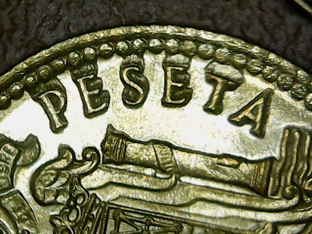 Monedas con errores: * ERROR * 1 PTA 1975-80 .EXCESO DE MATERIAL EN PESETAS - Foto 1