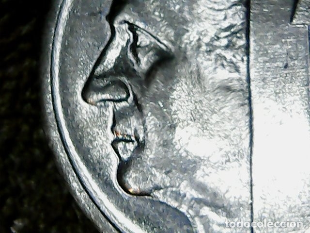 Monedas con errores: * ERROR * 1 PTA 2001. LABIO PARTIDO - Foto 2