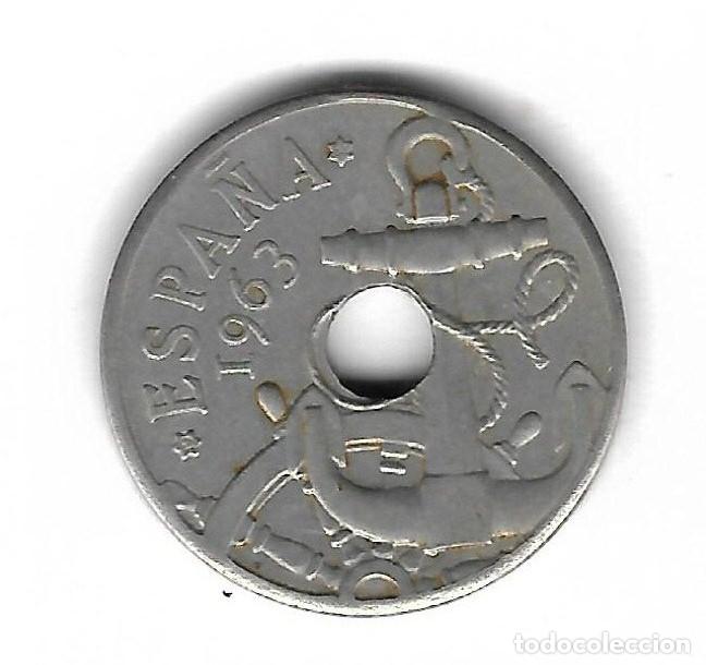 Monedas con errores: MONEDA. 50 CENTIMOS. 1963. ESPA&Ntilde;A. ESTRELLA 64. ERROR: PERFORACION DESPLAZADA. VER - Foto 2