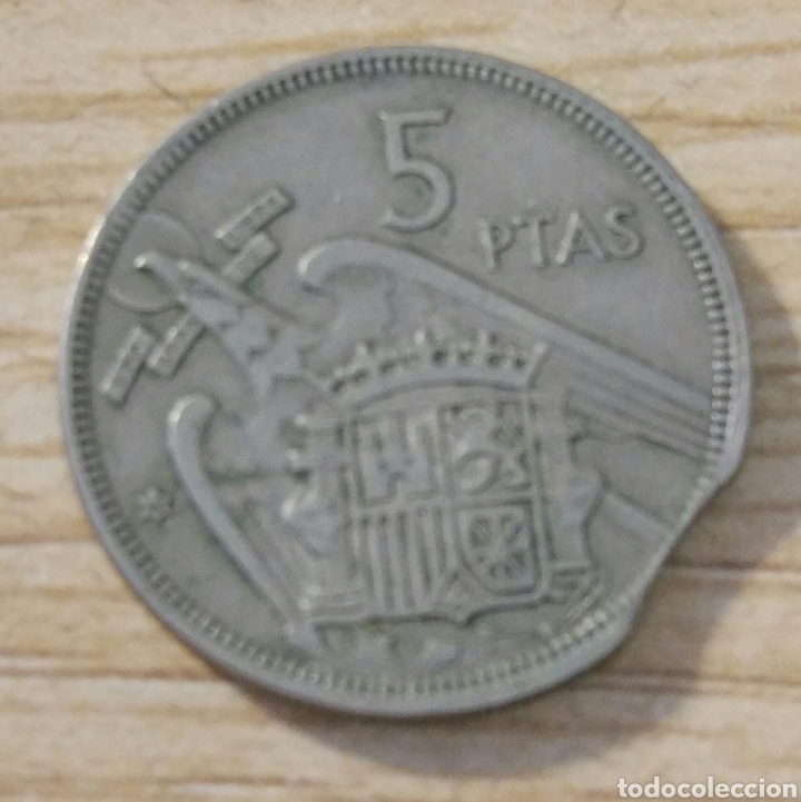 Monedas con errores: Error acu&ntilde;aci&oacute;n 5 pesetas 1957 - Foto 2