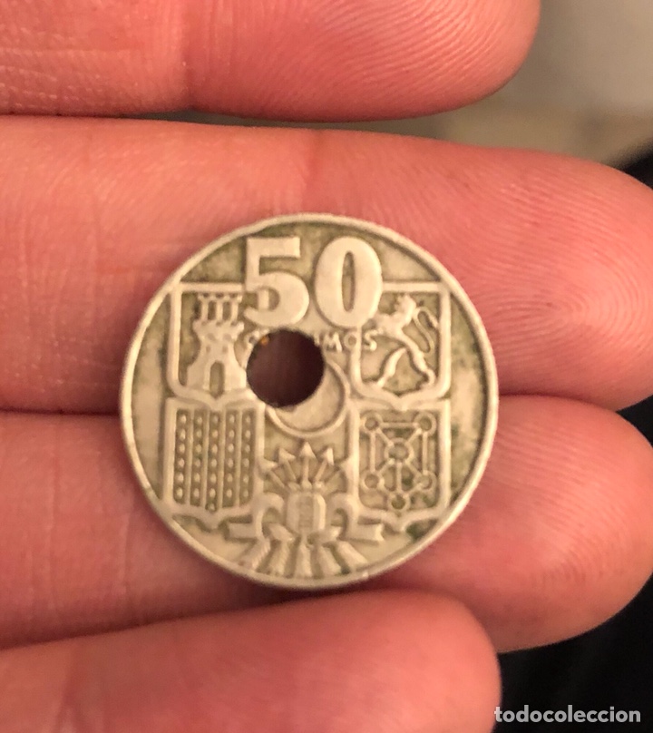Monedas con errores: Moneda de 50 c&eacute;ntimos agujero desplazado - Foto 2