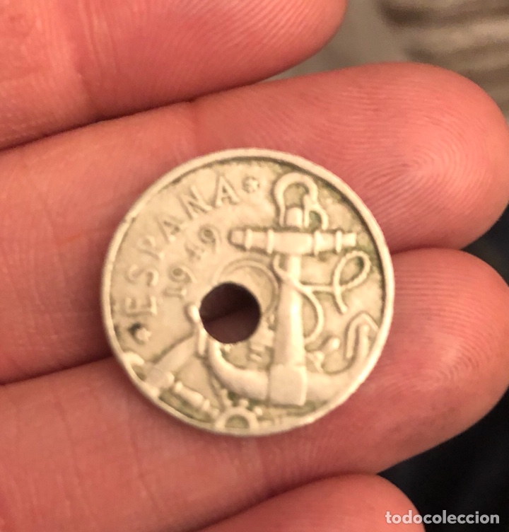 Monedas con errores: Moneda de 50 c&eacute;ntimos agujero desplazado - Foto 1